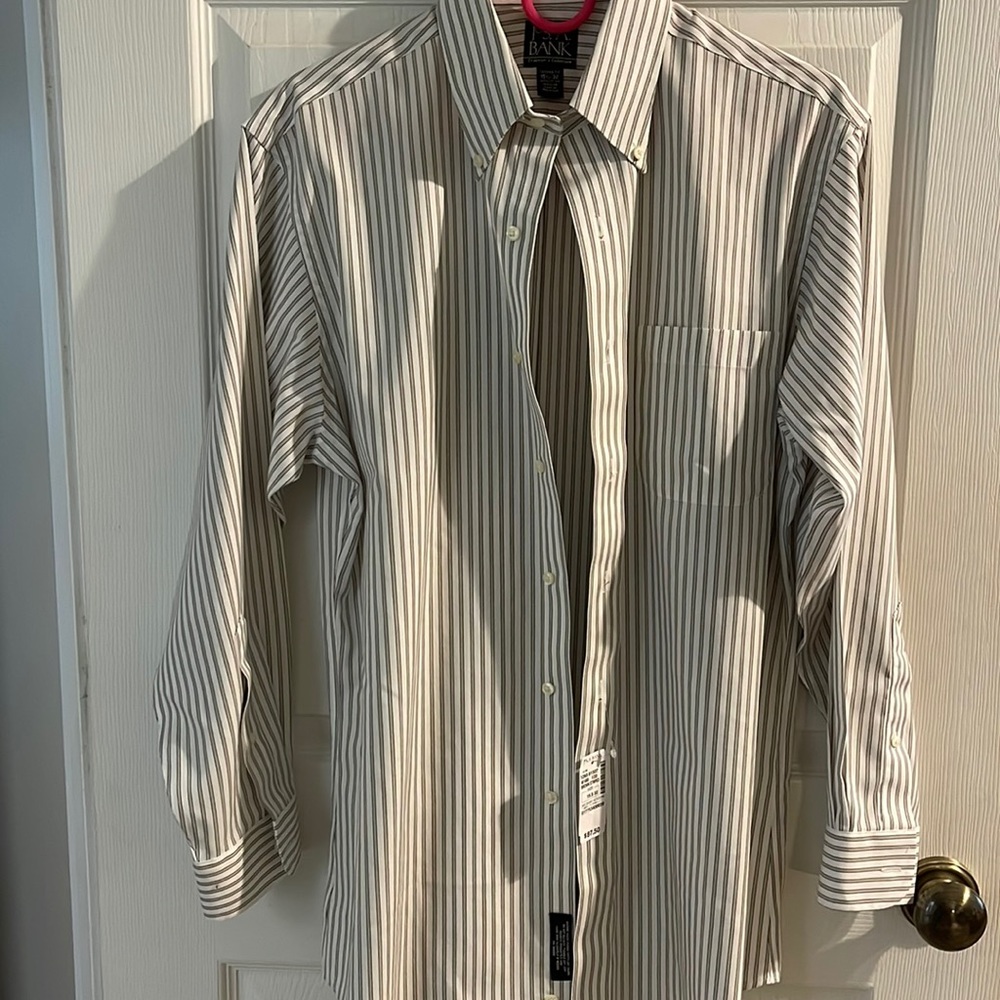 Jos. A bank dress shirt 15 1/5 neck, 32 sleeves